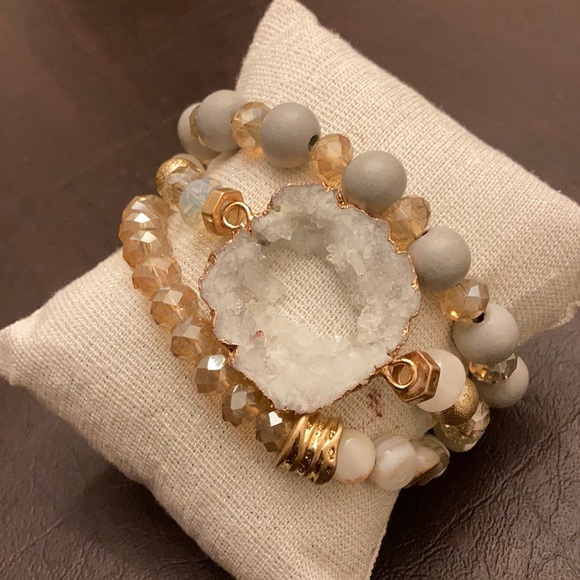 ⚜️Saachi Genuine Agate Stone Druzy Bead Bracelet! - Picture 1 of 6